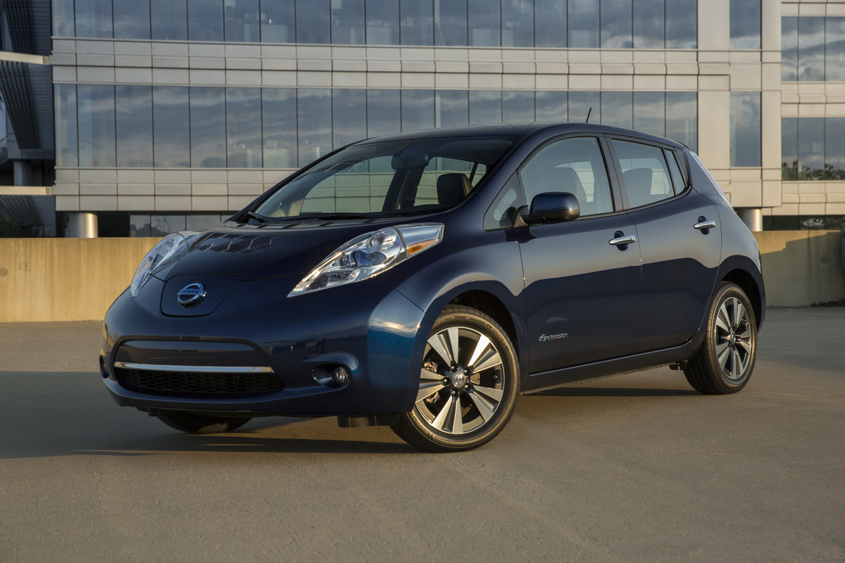 2016_nissan_leaf_02.JPG