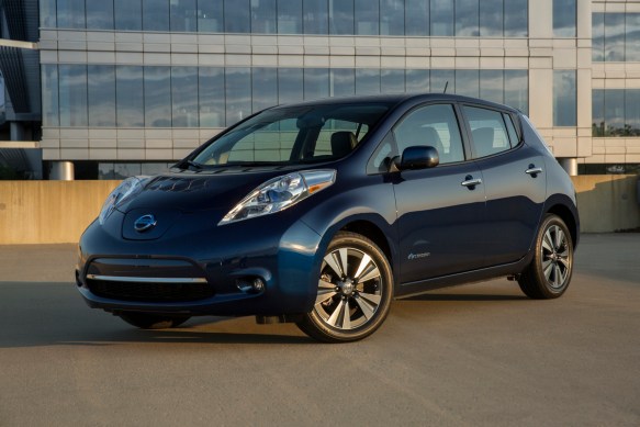 2016_nissan_leaf_02.JPG