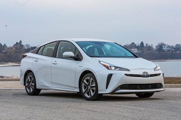 2020_Prius_Limited_05-600x400